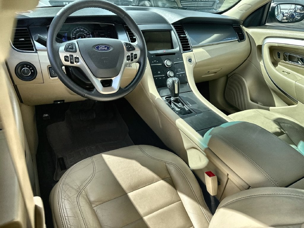 2017 Ford Taurus SEL