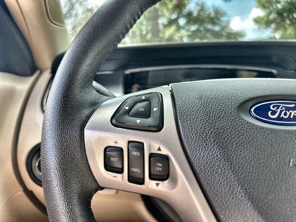 2017 Ford Taurus SEL