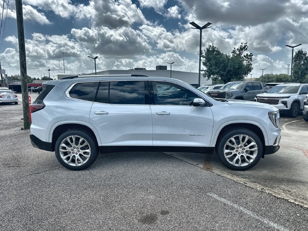 2026 GMC Acadia Denali