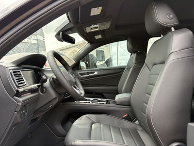 2026 Volkswagen Atlas Cross Sport 2.0T SEL R-Line Black
