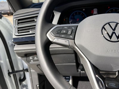 2026 Volkswagen Atlas Cross Sport 2.0T SEL R-Line Black