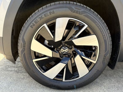 2026 Volkswagen Atlas Cross Sport 2.0T SEL