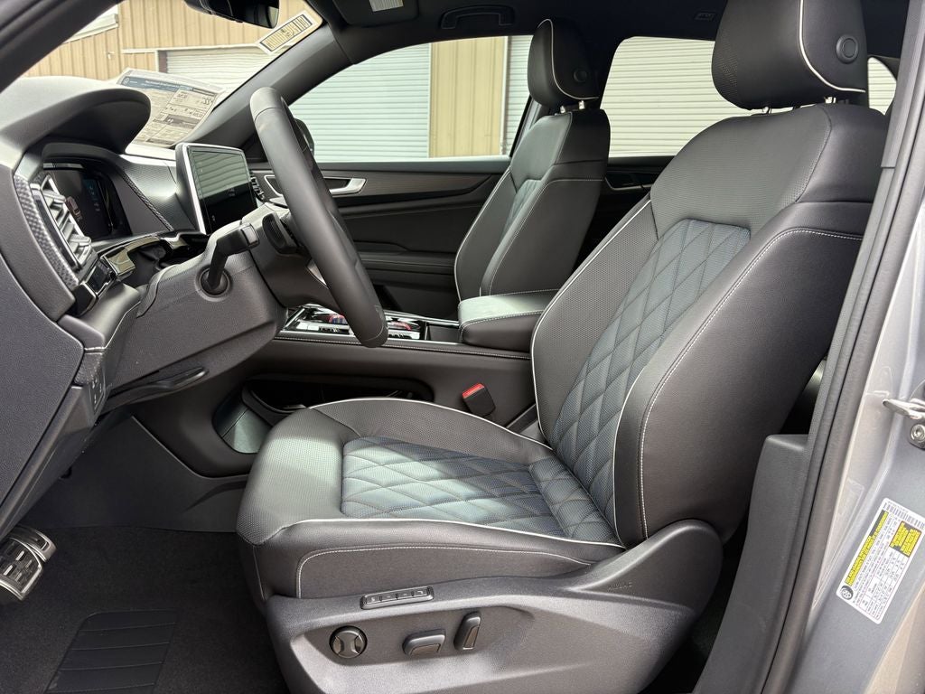 2026 Volkswagen Atlas Cross Sport 2.0T SEL Premium R-Line