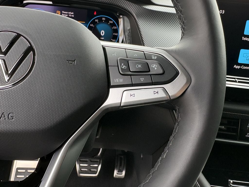 2026 Volkswagen Atlas Cross Sport 2.0T SEL Premium R-Line
