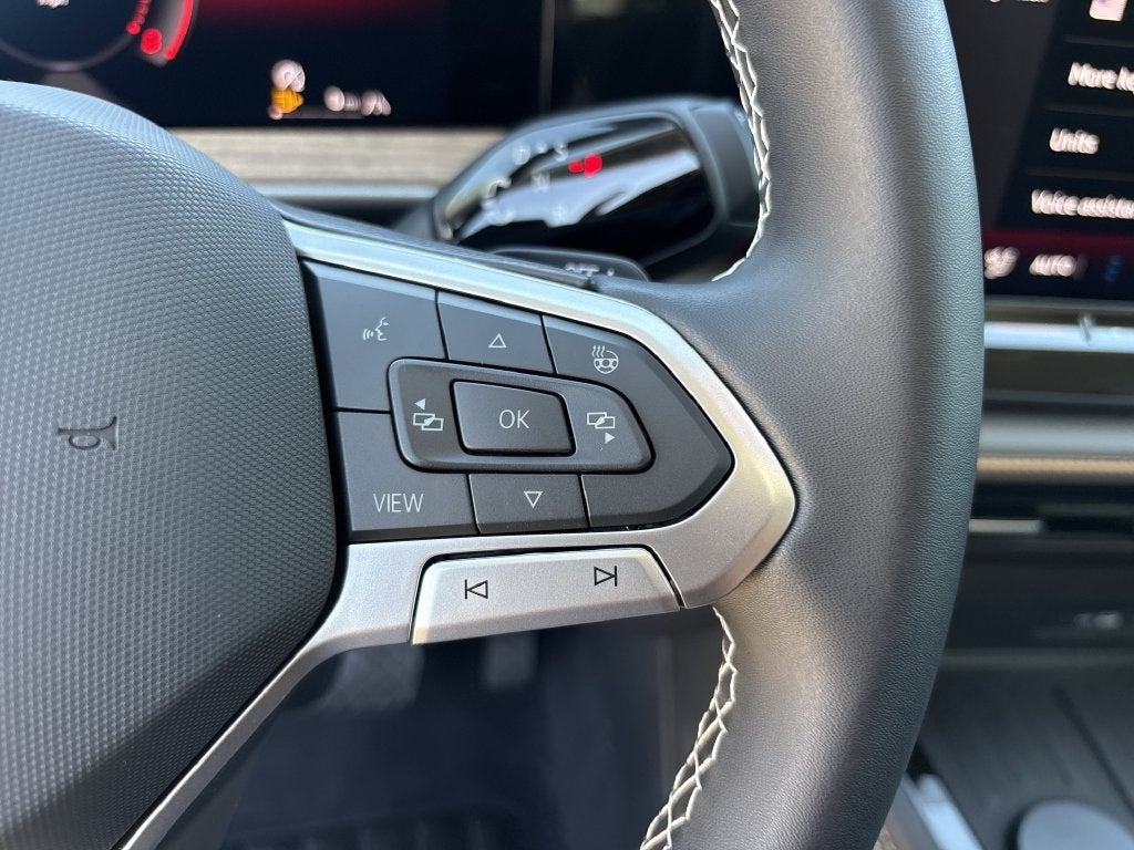 2027 Volkswagen Atlas 2.0T SE w/ Technology