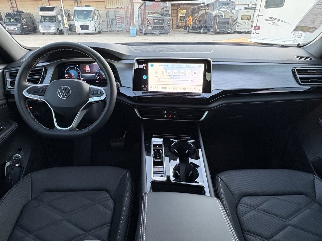 2026 Volkswagen Atlas Cross Sport 2.0T SE W/TECHNOLOGY