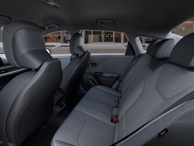 2025 Kia K4 LXS AUTO
