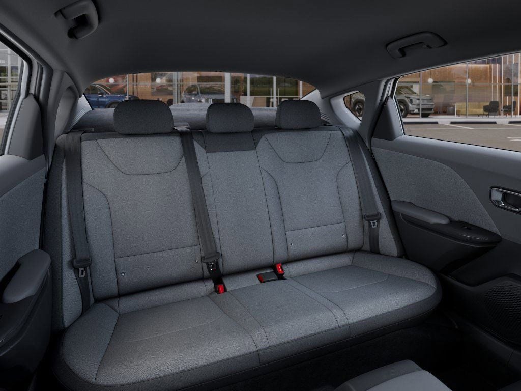 2025 Kia K4 LXS AUTO