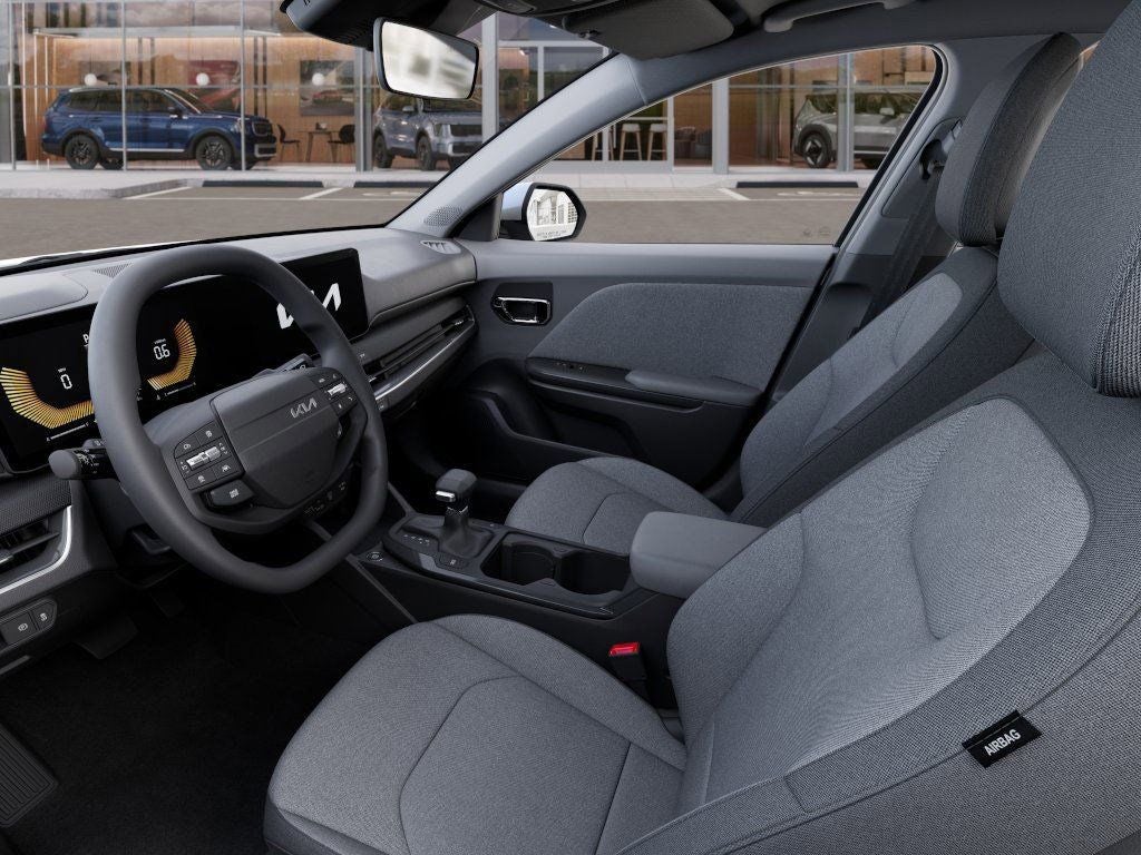 2025 Kia K4 LXS AUTO