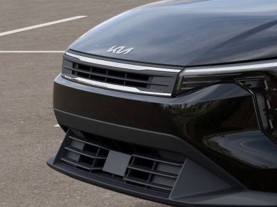 2025 Kia K4 LXS AUTO