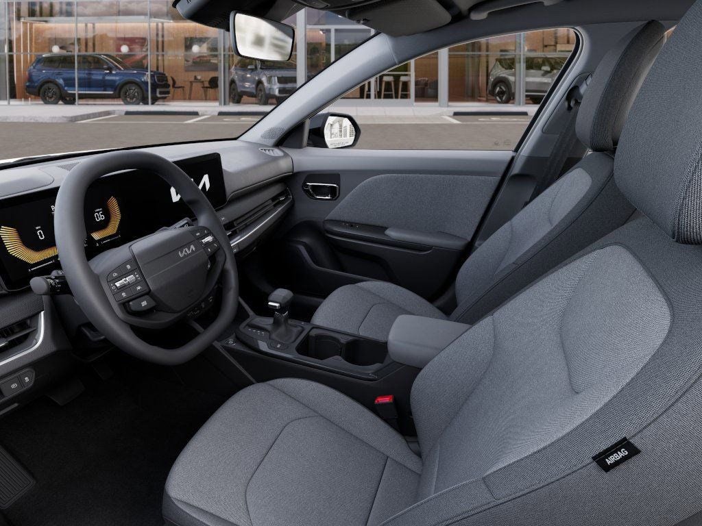 2025 Kia K4 LXS AUTO
