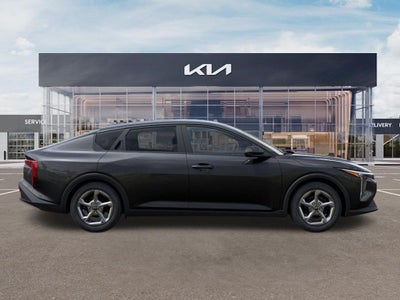 2026 Kia K4 LXS AUTO