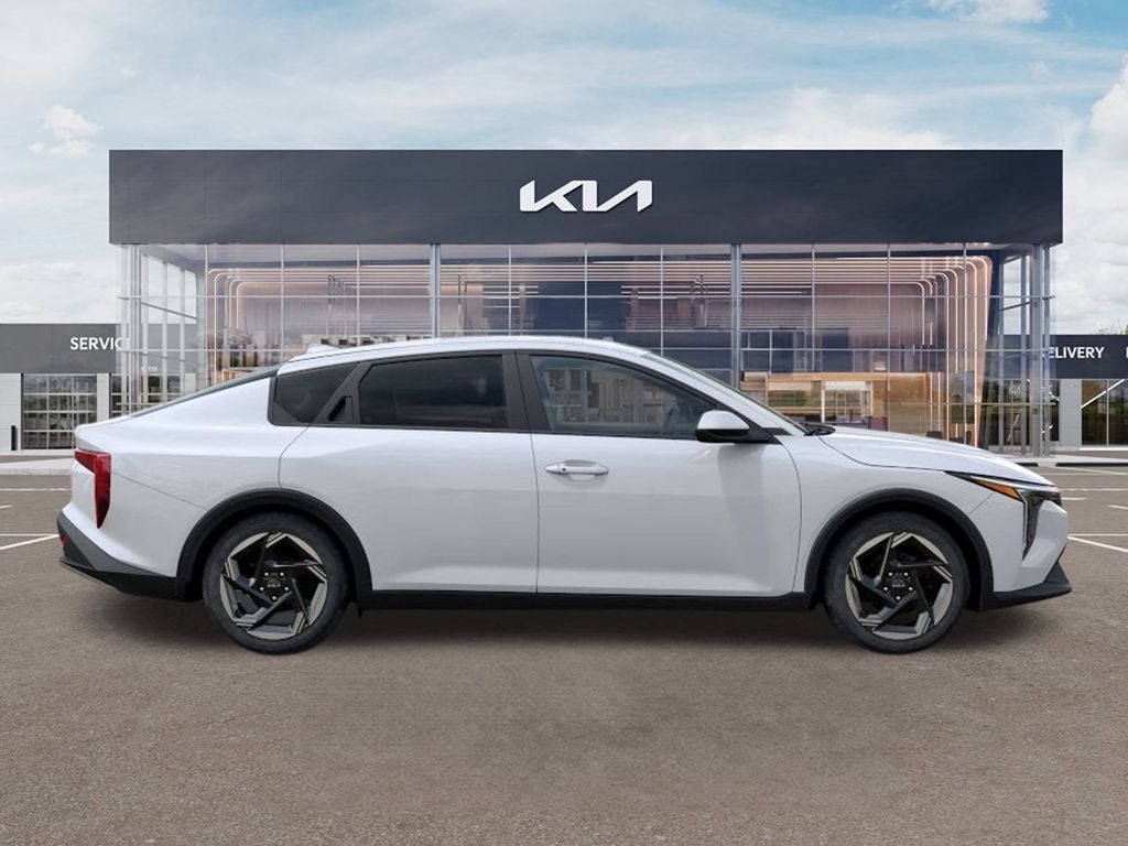 2025 Kia K4 EX AUTO