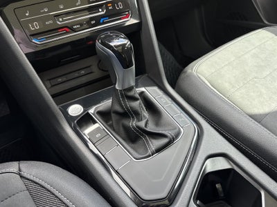 2027 Volkswagen Taos 1.5T SE