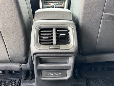 2027 Volkswagen Taos 1.5T SE