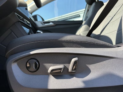 2027 Volkswagen Taos 1.5T SE