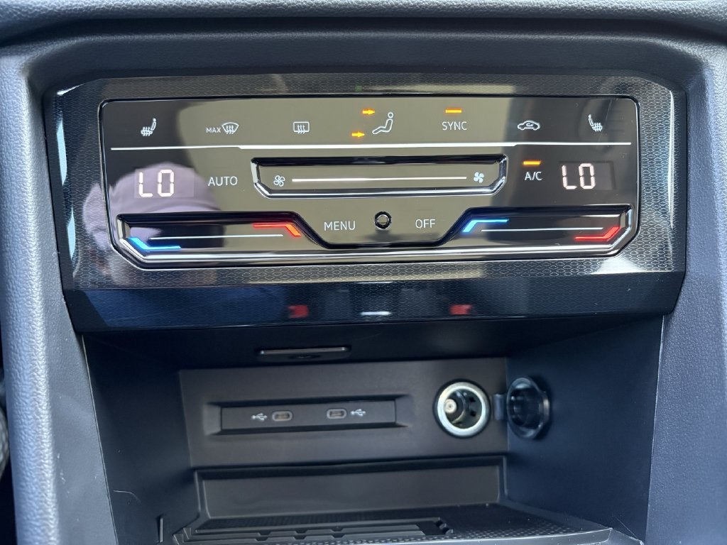 2027 Volkswagen Taos 1.5T SE