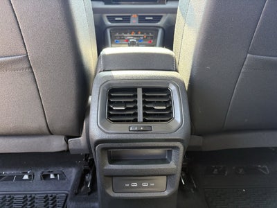 2027 Volkswagen Taos 1.5T SE