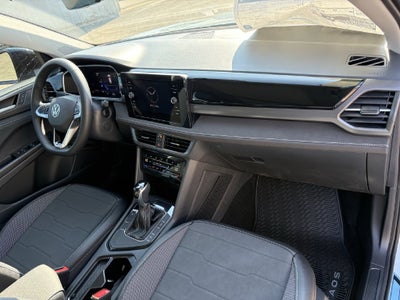 2027 Volkswagen Taos 1.5T SE