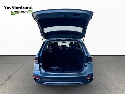 2025 Volkswagen Taos 1.5T SE