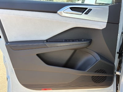 2027 Volkswagen Taos 1.5T SE