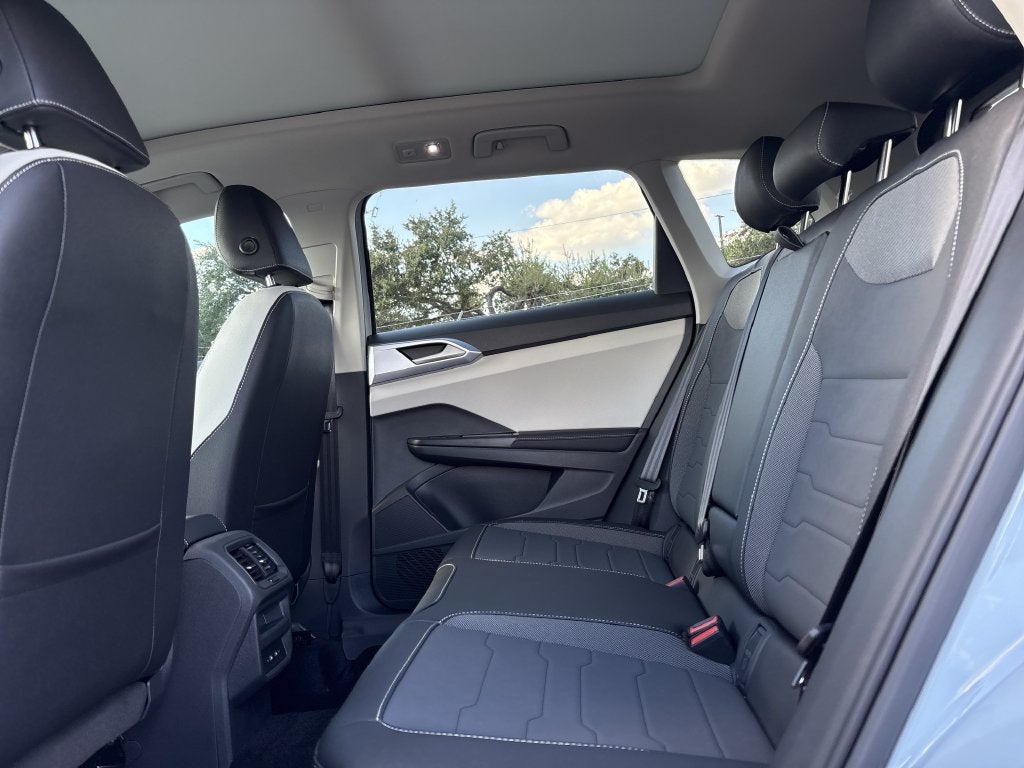 2027 Volkswagen Taos 1.5T SE