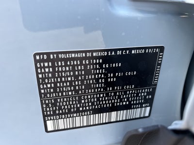 2027 Volkswagen Taos 1.5T SE