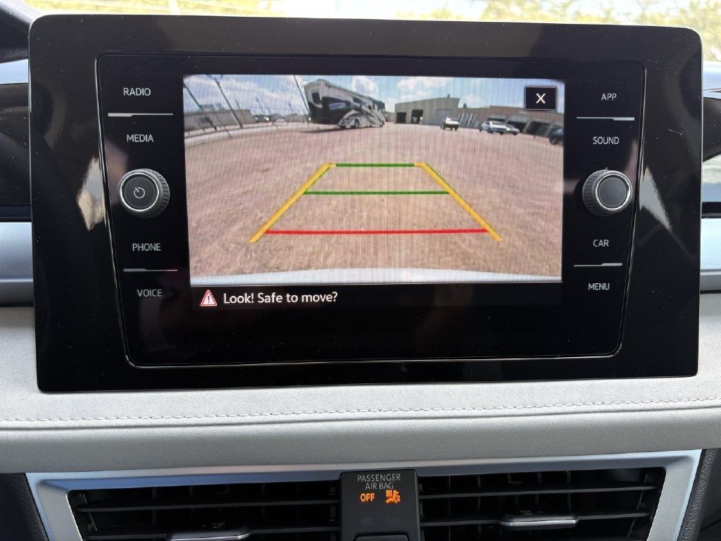 2027 Volkswagen Taos 1.5T SE