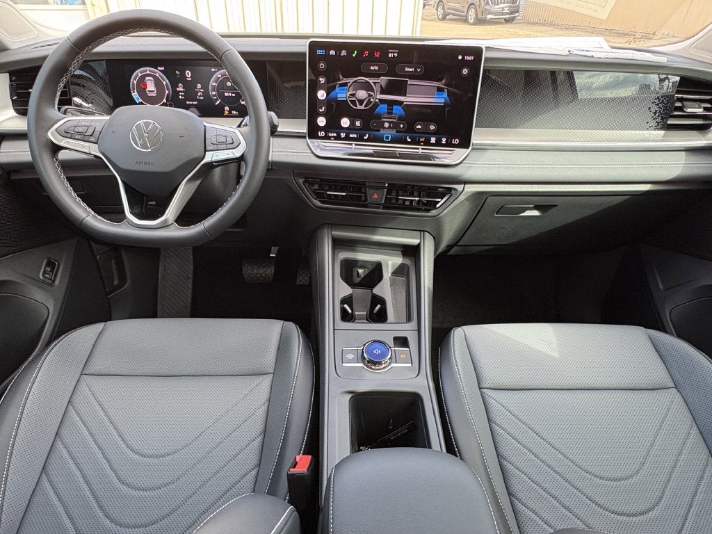 2026 Volkswagen Tiguan 2.0T SE