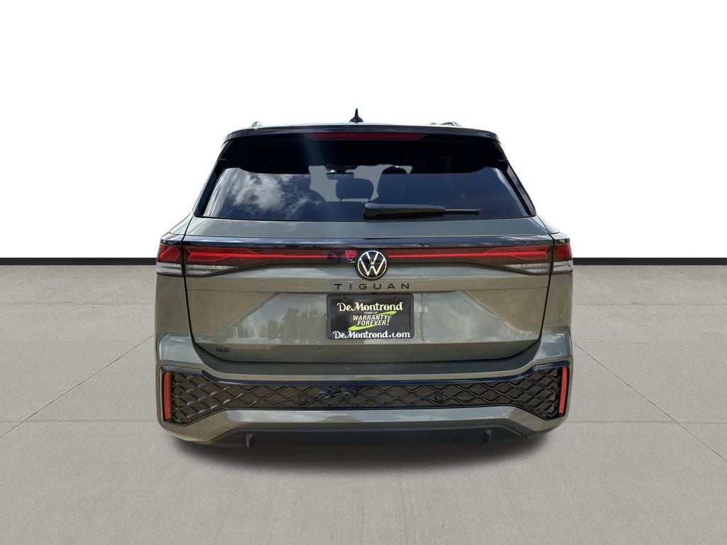 2026 Volkswagen Tiguan 2.0T SE R-Line Black