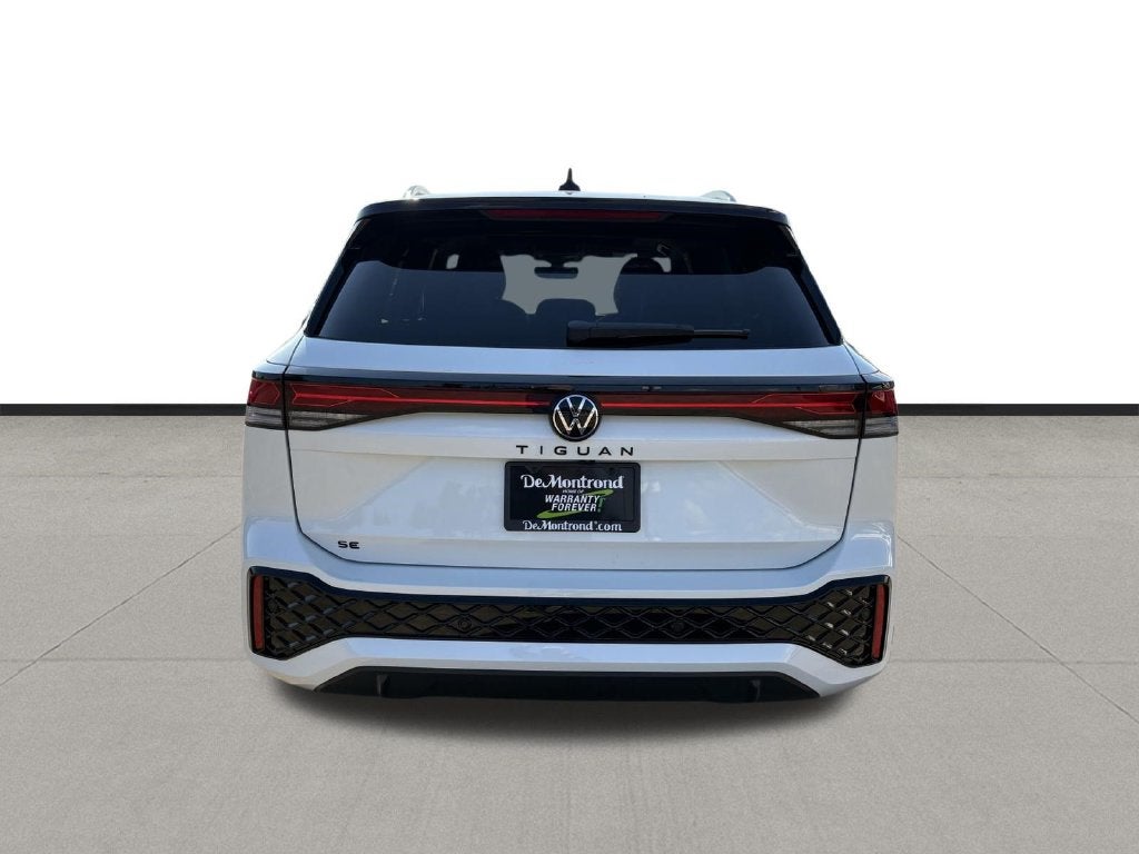 2026 Volkswagen Tiguan 2.0T SE R-Line Black