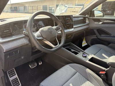 2026 Volkswagen Tiguan 2.0T SE R-Line Black