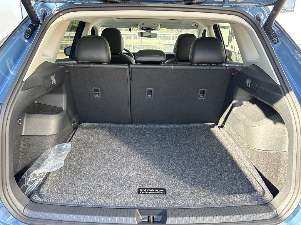 2027 Volkswagen Tiguan 2.0T SE