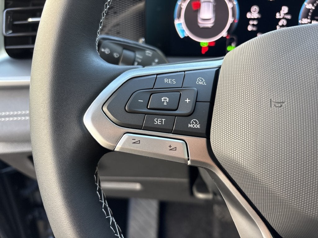 2027 Volkswagen Tiguan 2.0T SE