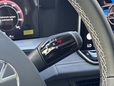 2027 Volkswagen Tiguan 2.0T SE