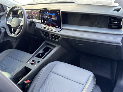 2027 Volkswagen Tiguan 2.0T SE