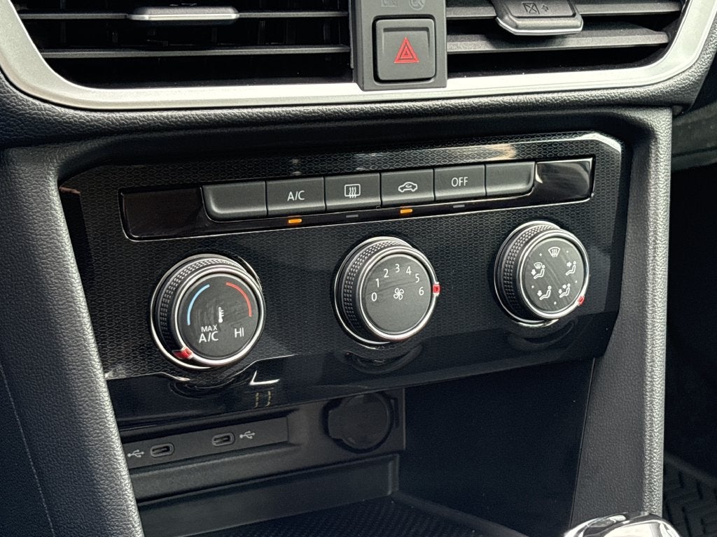 2027 Volkswagen Taos Sport FWD
