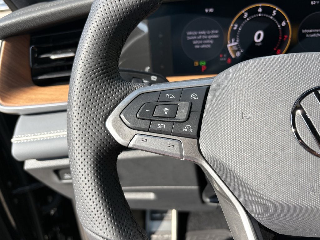 2026 Volkswagen Tiguan 2.0T SEL R-Line Turbo
