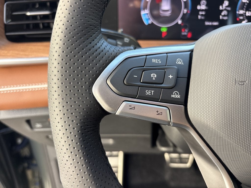 2027 Volkswagen Tiguan 2.0T SEL