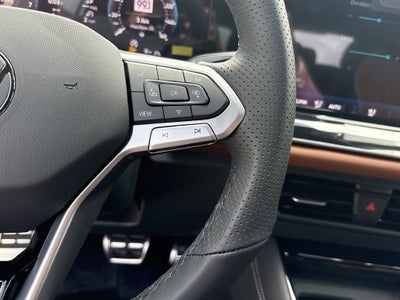 2026 Volkswagen Tiguan 2.0T SEL R-Line Turbo