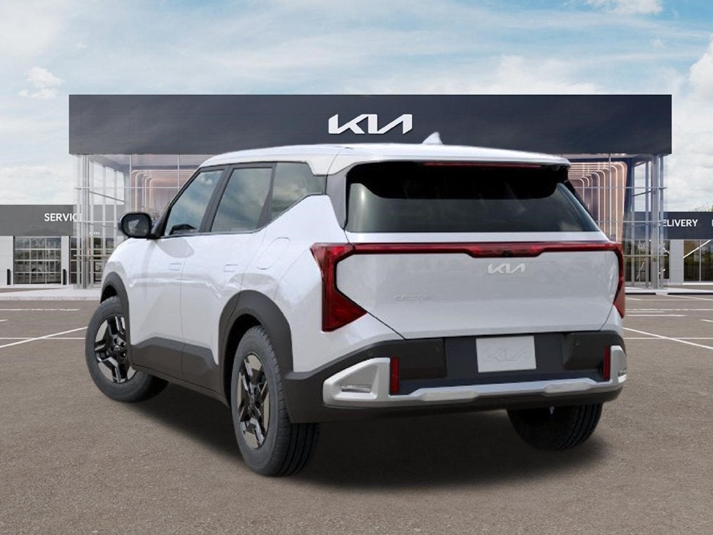 2027 Kia Seltos LX FWD
