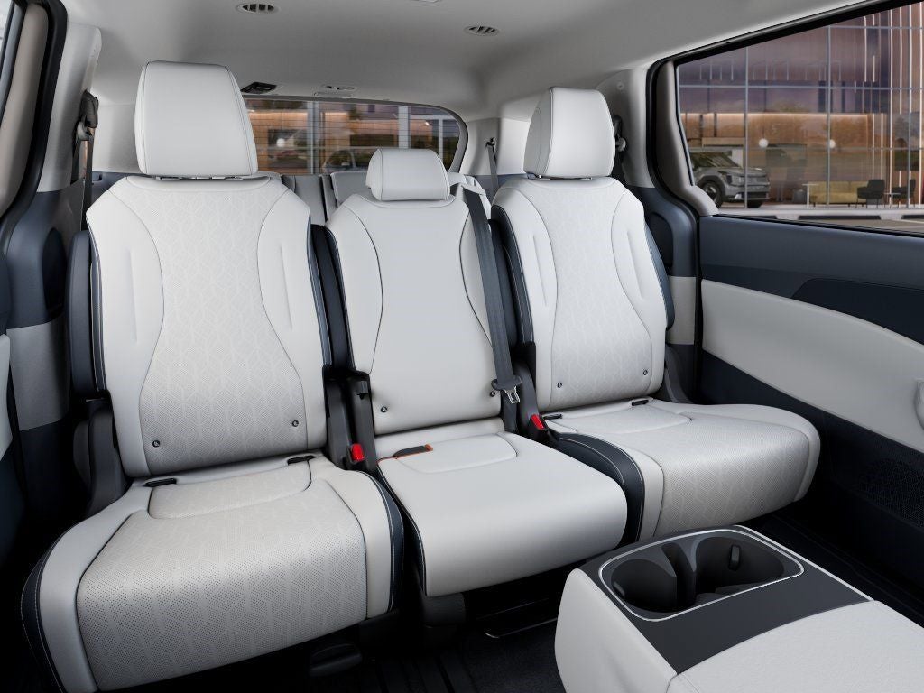 2026 Kia Carnival EX AUTO