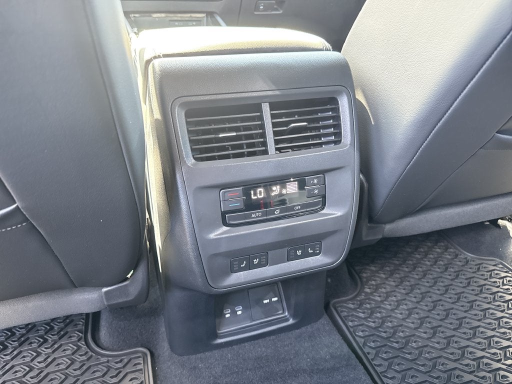 2027 Volkswagen Atlas SEL