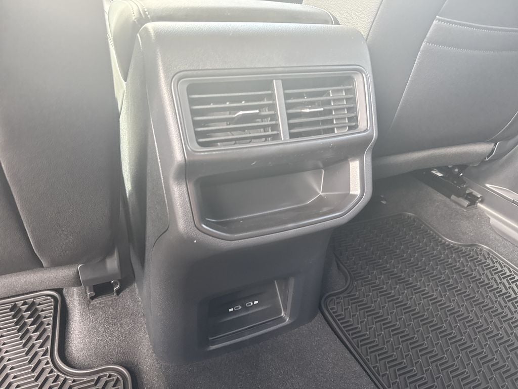 2026 Volkswagen Atlas Cross Sport SE