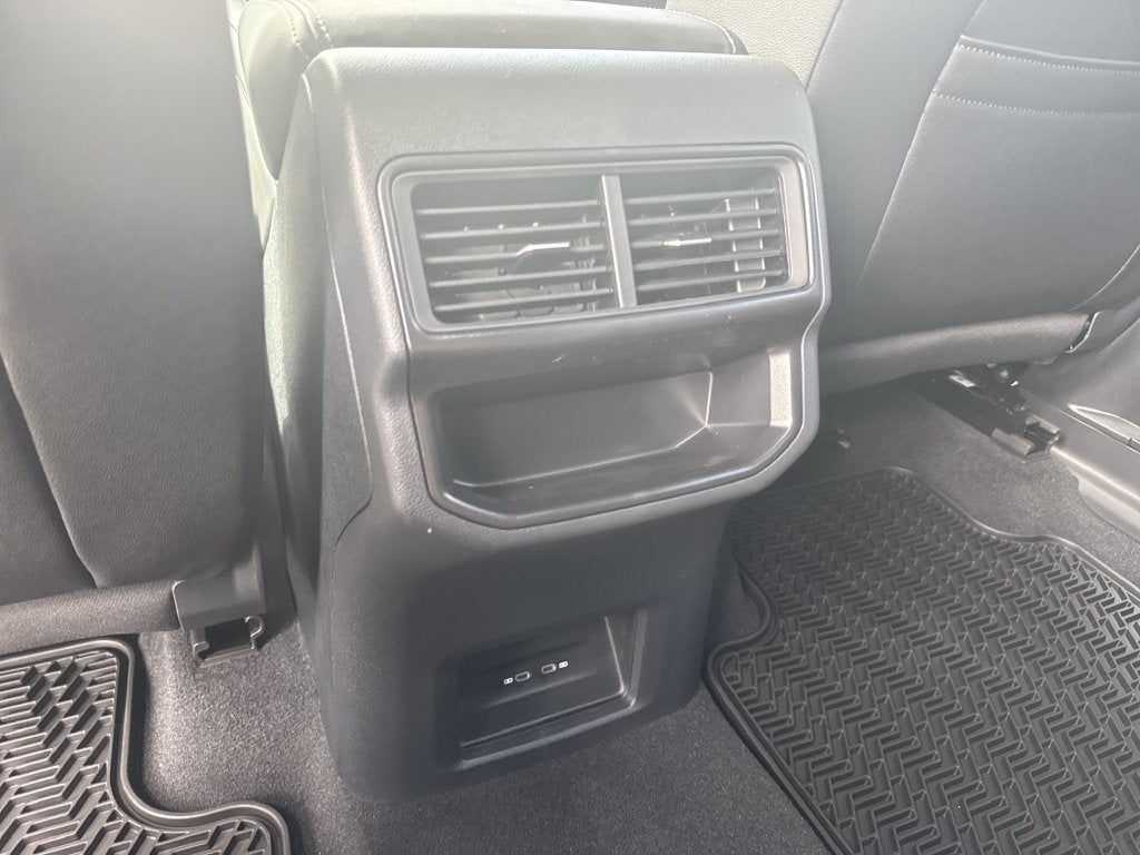 2026 Volkswagen Atlas Cross Sport SE