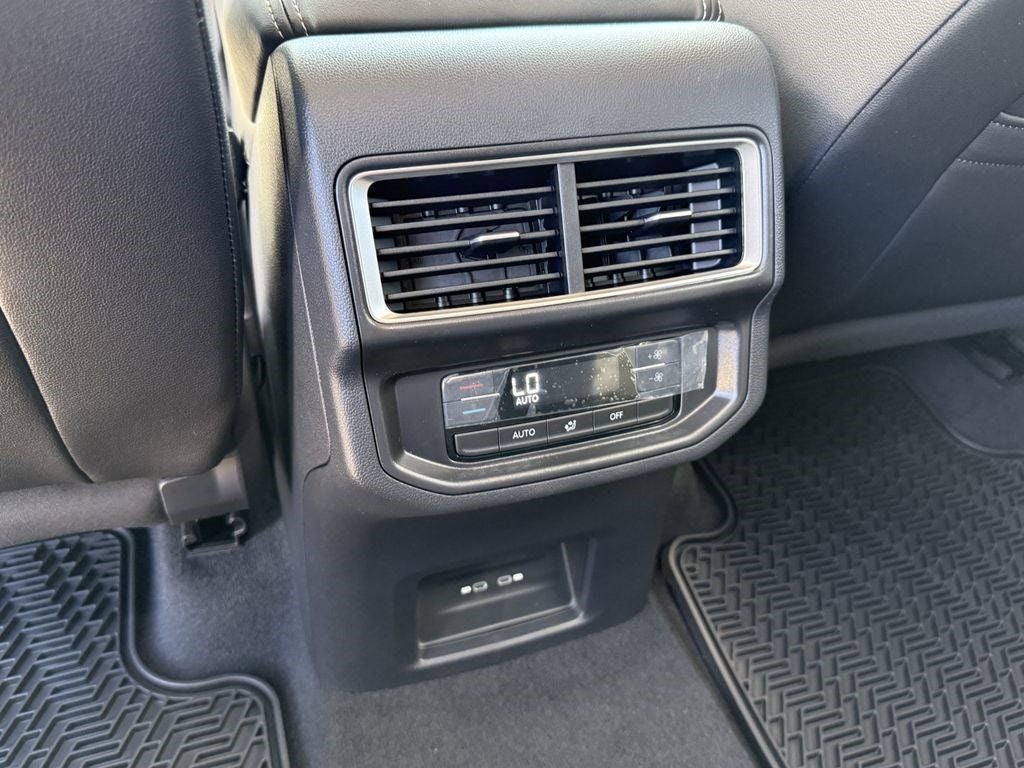 2026 Volkswagen Atlas SE