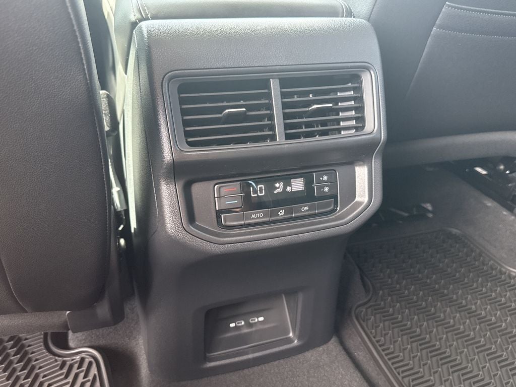 2026 Volkswagen Atlas SE