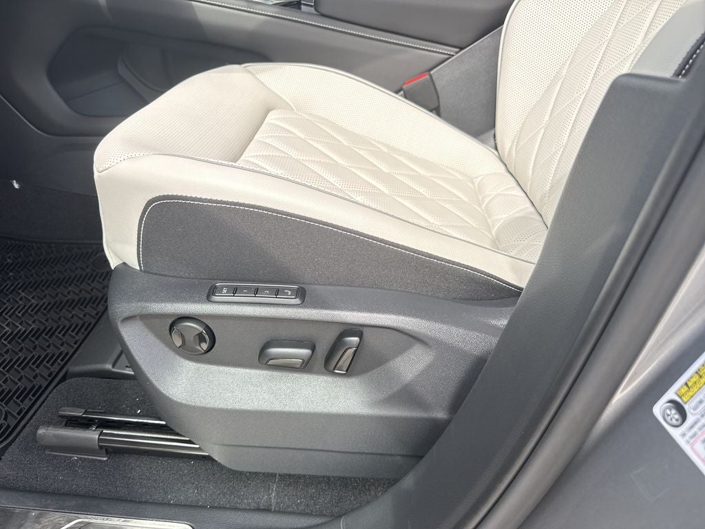 2026 Volkswagen Atlas Cross Sport SEL Premium R-Line