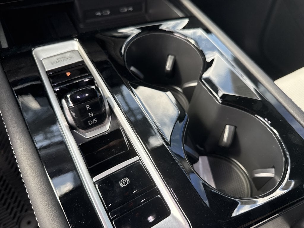 2026 Volkswagen Atlas Cross Sport SEL Premium R-Line
