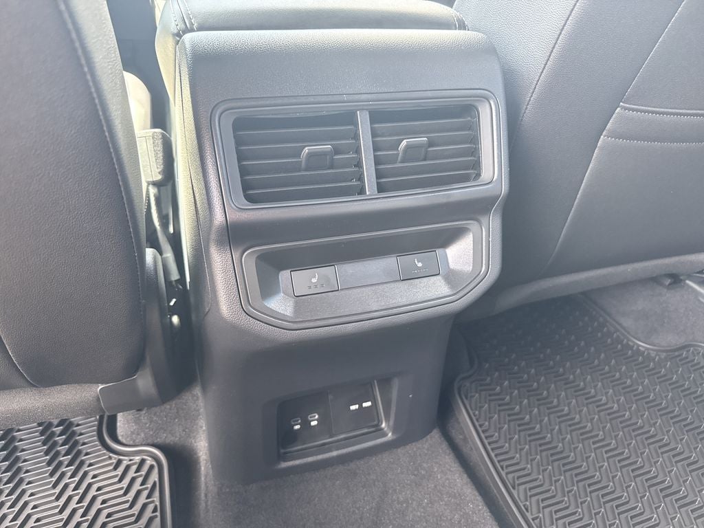 2026 Volkswagen Atlas Cross Sport SEL Premium R-Line